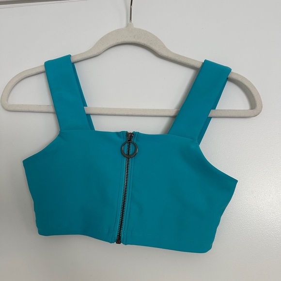 Matching Alo Set! - Picture 3 of 9